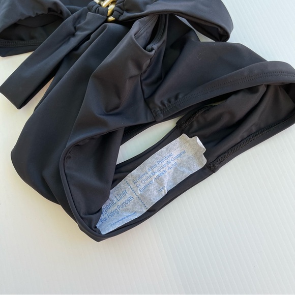 NEW Vitamin A Luxe Link Belted Classic Black One Piece Swimsuit size small - Picture 5 of 8